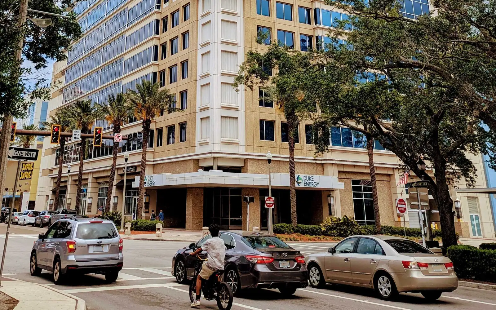 The Duke Energy building's entrance on a downtown St. Petersburg street corner.